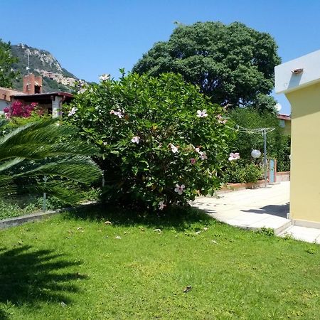 Villa Azzurra Nel Centro Di Costa Rei Exteriör bild