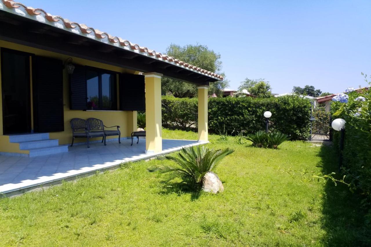 Villa Azzurra Nel Centro Di Costa Rei Exteriör bild