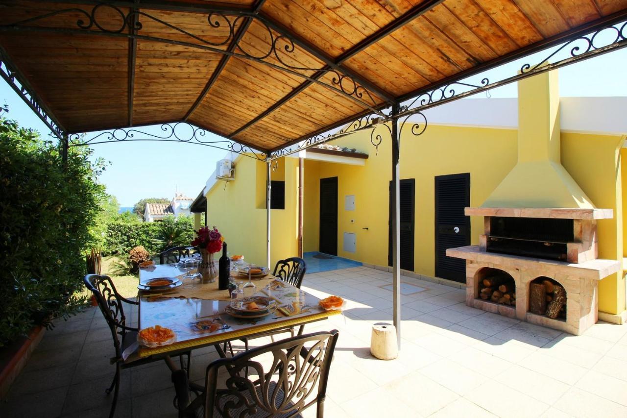 Villa Azzurra Nel Centro Di Costa Rei Exteriör bild
